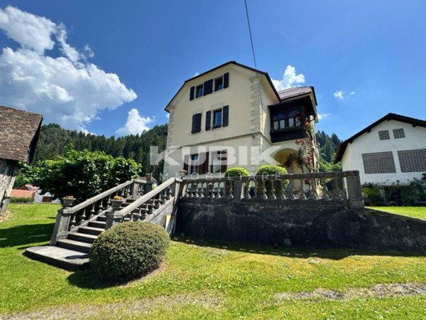 appartamento in vendita ad Ovaro in zona Chialina