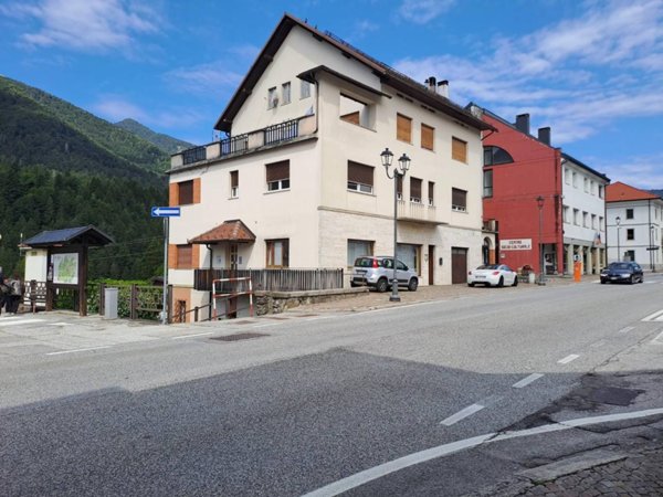 appartamento in vendita ad Ovaro