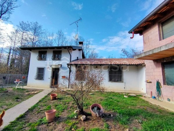 casa indipendente in vendita a Pagnacco in zona Modoletto