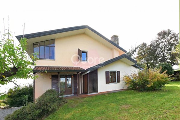 villa in vendita a Pagnacco in zona Modoletto