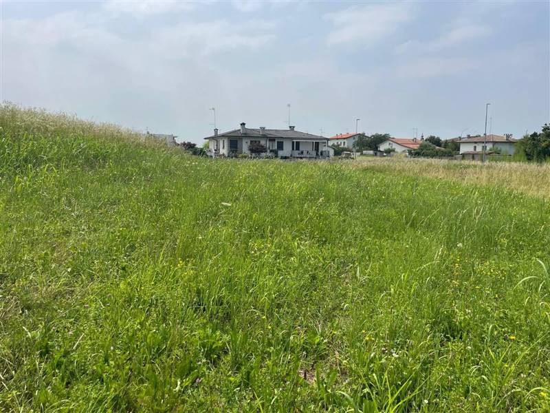 terreno edificabile in vendita a Pagnacco