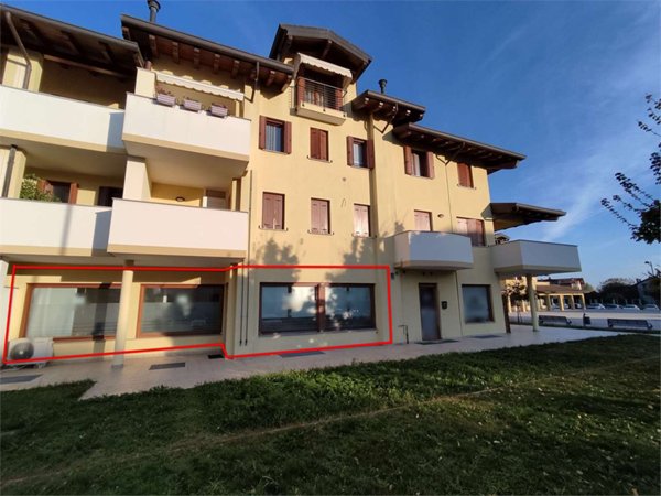 ufficio in vendita a Pagnacco in zona Plaino