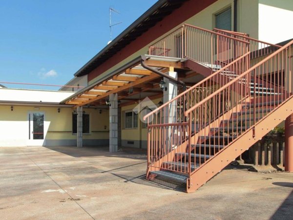 casa indipendente in vendita a Pagnacco in zona Plaino