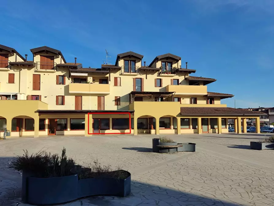 negozio in vendita a Pagnacco in zona Plaino