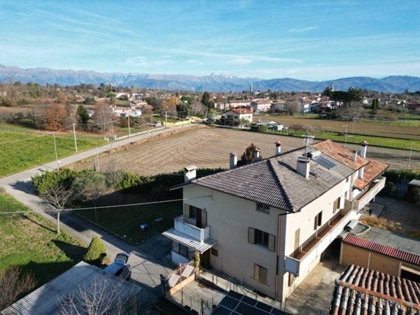 casa indipendente in vendita a Pagnacco