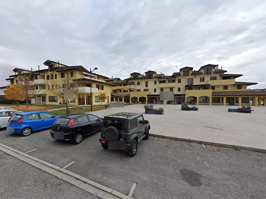 negozio in vendita a Pagnacco in zona Plaino