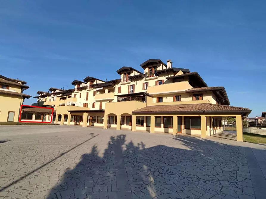 negozio in vendita a Pagnacco in zona Plaino