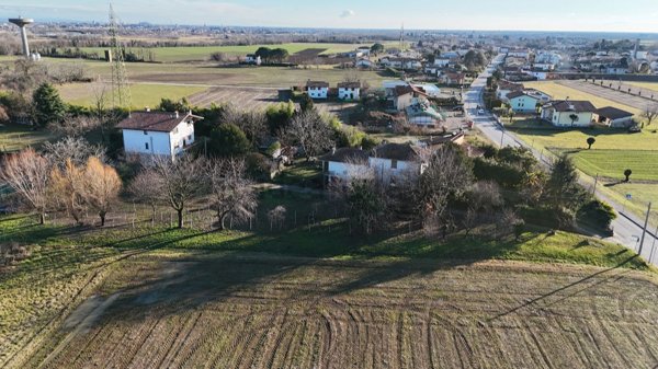 terreno edificabile in vendita a Pagnacco in zona Plaino