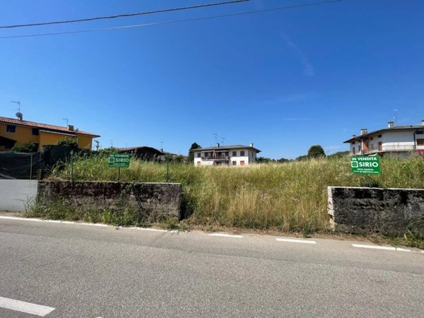 terreno edificabile in vendita a Pagnacco