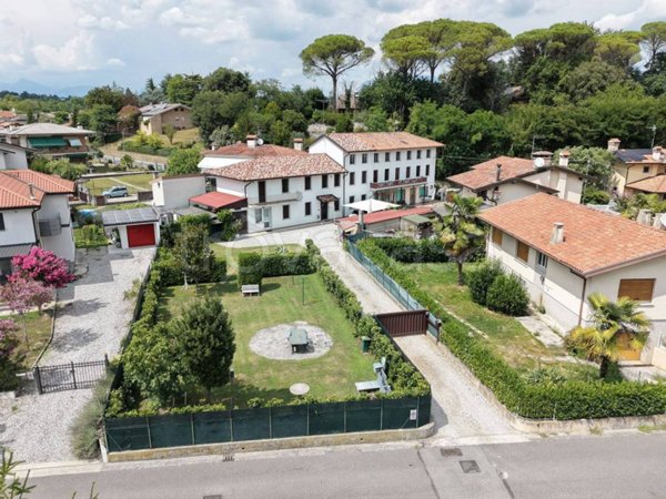 casa indipendente in vendita a Pagnacco in zona Castellerio