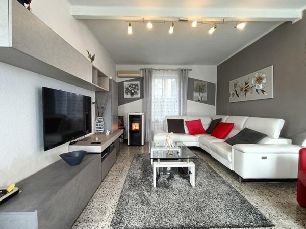 casa indipendente in vendita a Pagnacco