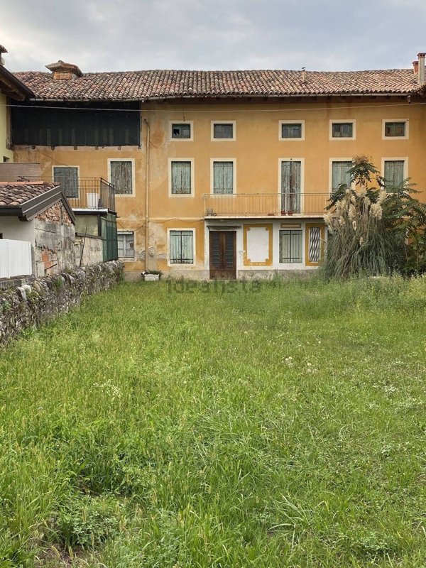 casa indipendente in vendita a Pagnacco in zona Plaino