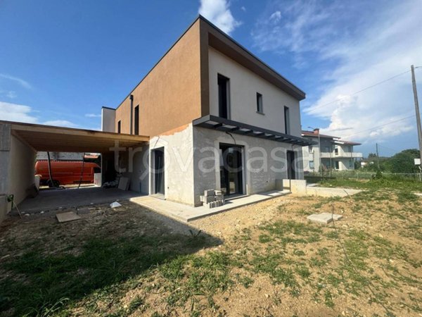 casa indipendente in vendita a Pagnacco in zona Castellerio