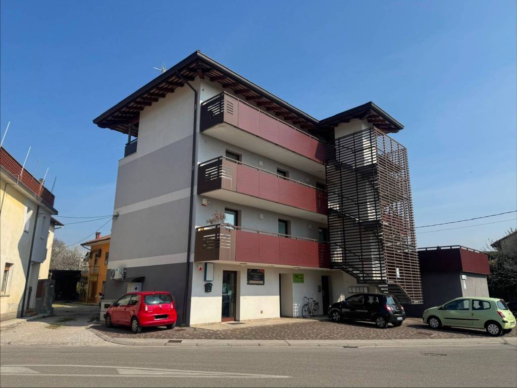 appartamento in vendita a Pagnacco in zona Plaino