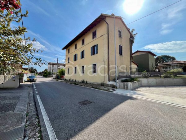 casa indipendente in vendita a Pagnacco in zona Plaino