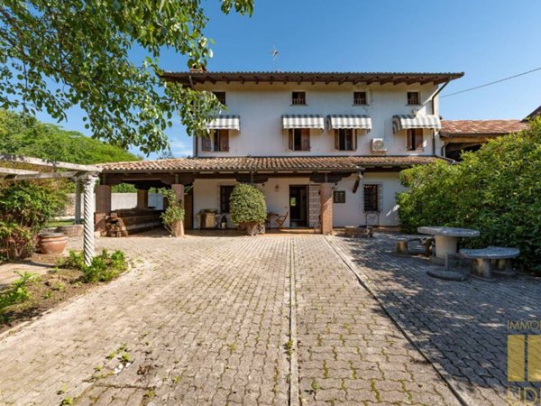 casa indipendente in vendita a Pagnacco in zona Plaino