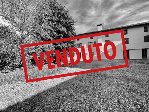 casa indipendente in vendita a Palazzolo dello Stella