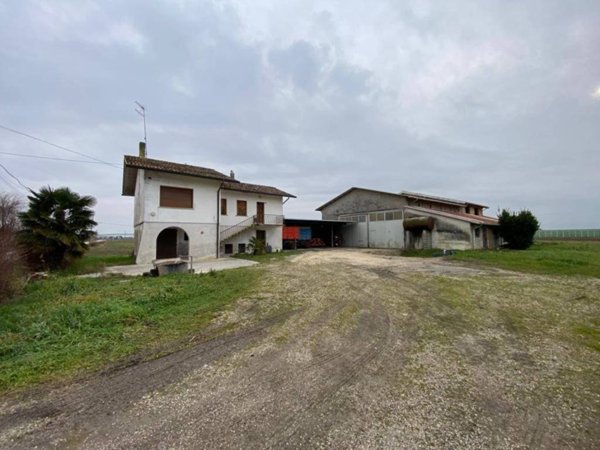 casa indipendente in vendita a Palazzolo dello Stella in zona Modeano