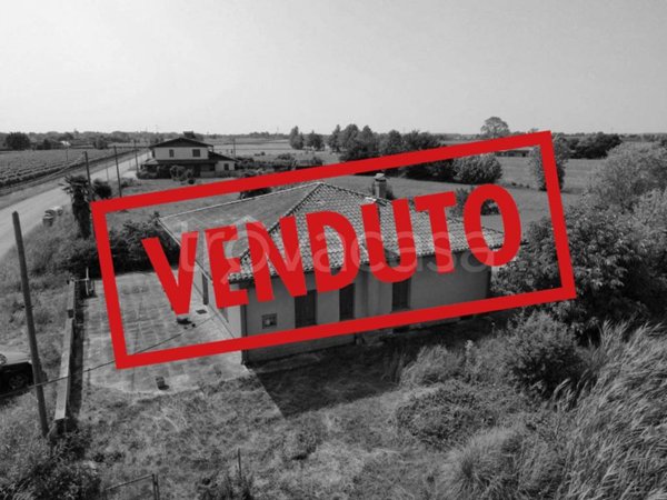 casa indipendente in vendita a Palazzolo dello Stella