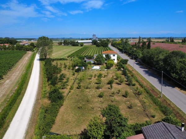 casa indipendente in vendita a Palazzolo dello Stella