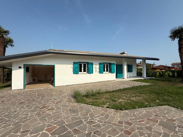 casa indipendente in vendita a Palazzolo dello Stella in zona Piancada