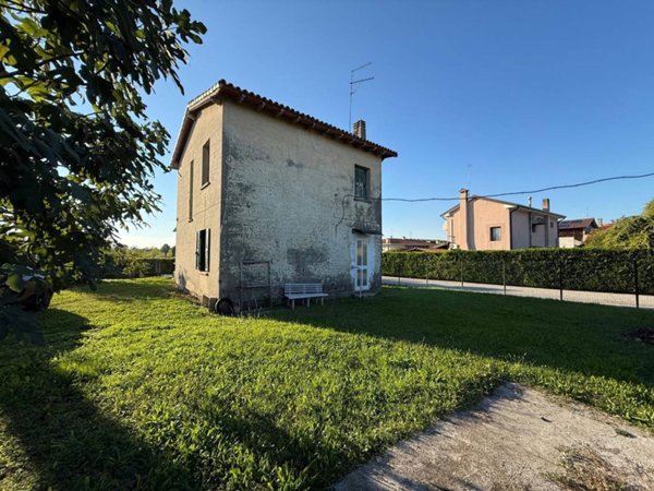 casa indipendente in vendita a Palazzolo dello Stella in zona Piancada