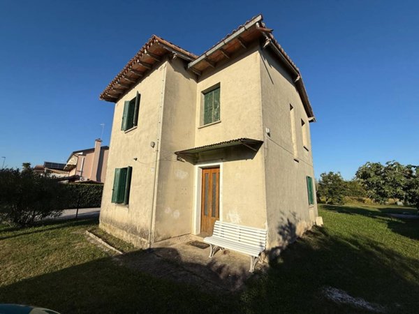 casa indipendente in vendita a Palazzolo dello Stella in zona Piancada