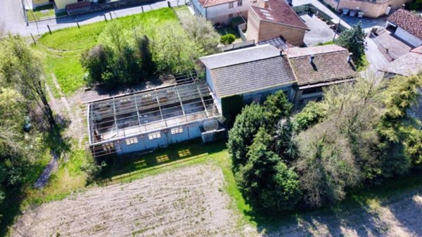 casale in vendita a Palazzolo dello Stella