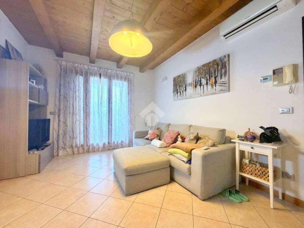 appartamento in vendita a Palazzolo dello Stella in zona Piancada