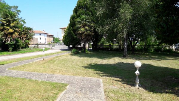 casa indipendente in vendita a Palmanova in zona Ialmicco