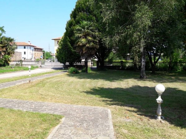 casa indipendente in vendita a Palmanova in zona Ialmicco