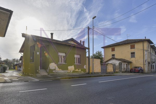 casa indipendente in vendita a Palmanova in zona Sottoselva