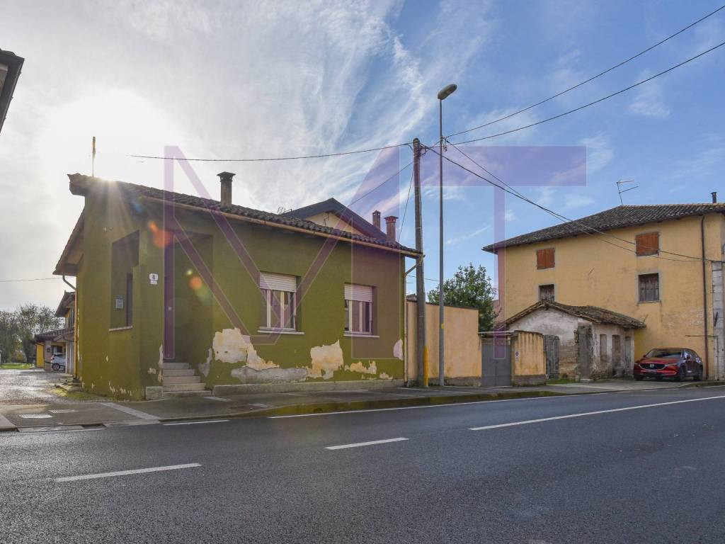 casa indipendente in vendita a Palmanova in zona Sottoselva