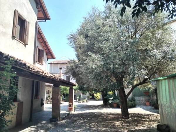 casa indipendente in vendita a Palmanova in zona Ialmicco