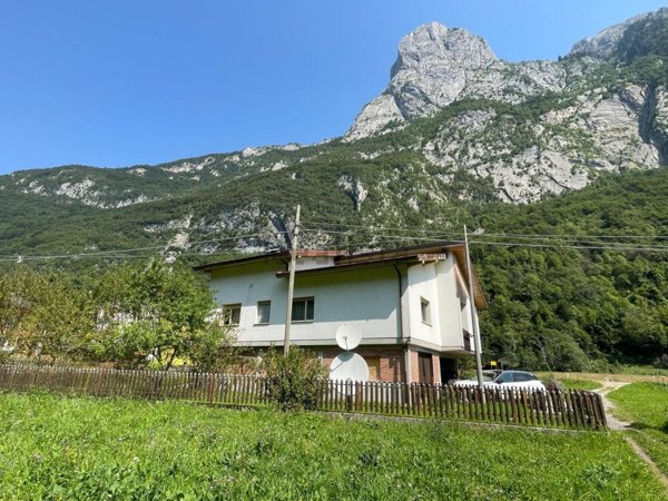 casa indipendente in vendita a Paluzza in zona Timau