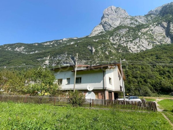 casa indipendente in vendita a Paluzza in zona Timau