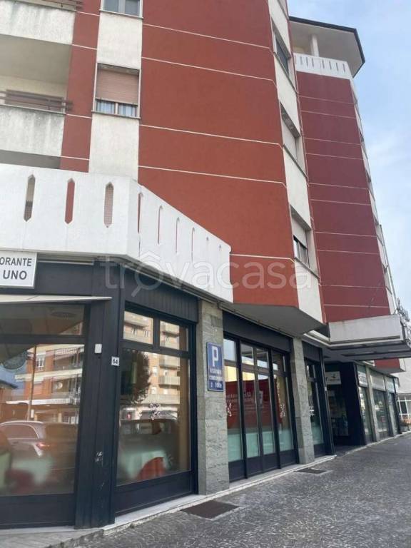 negozio in vendita a Pasian di Prato in zona Santa Caterina
