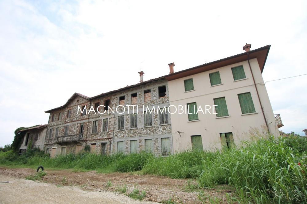 casa indipendente in vendita a Pasian di Prato