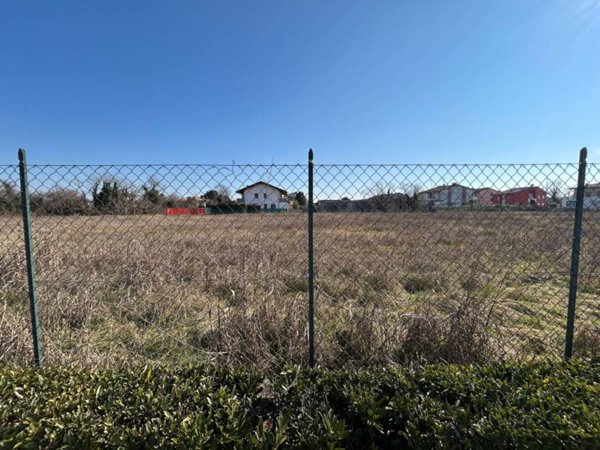terreno agricolo in vendita a Pasian di Prato in zona Passons