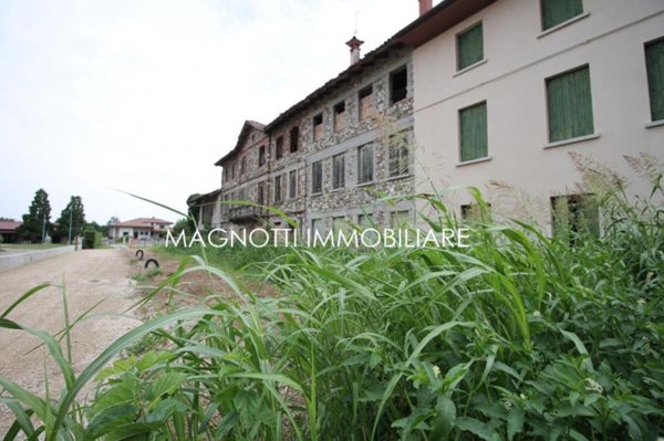 appartamento in vendita a Pasian di Prato