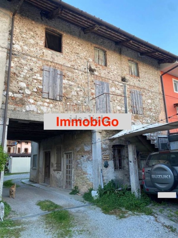 casa indipendente in vendita a Pasian di Prato