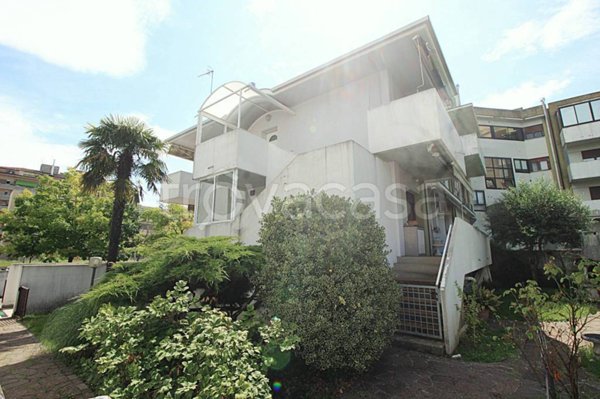 casa indipendente in vendita a Pasian di Prato