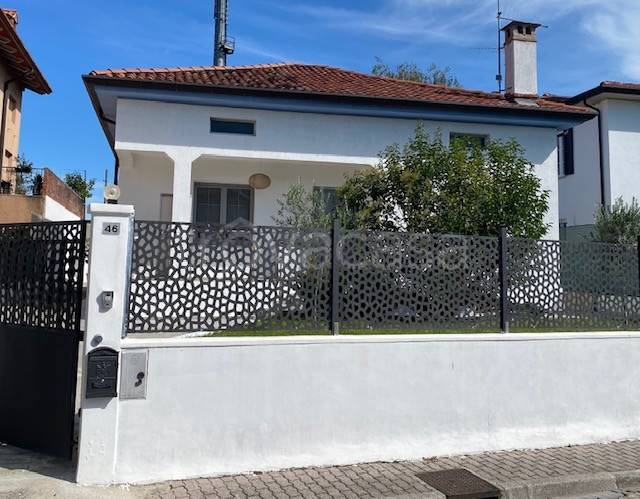casa indipendente in vendita a Pasian di Prato