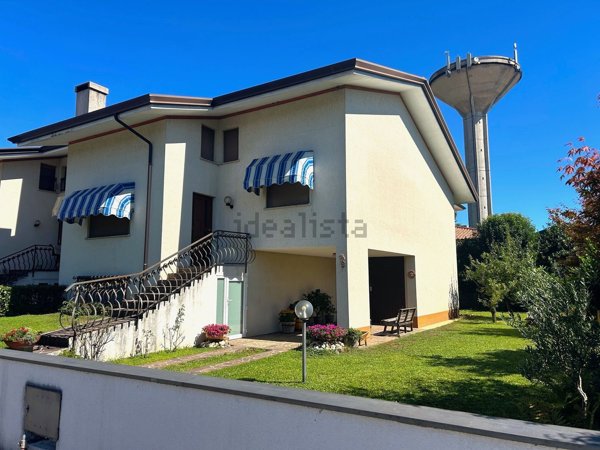 casa indipendente in vendita a Pasian di Prato