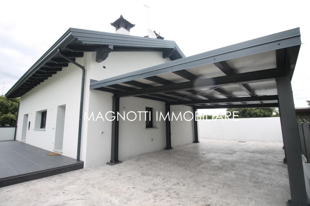casa indipendente in vendita a Pasian di Prato