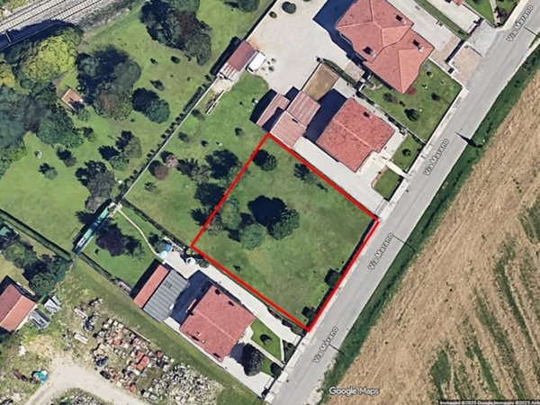 terreno edificabile in vendita a Pasian di Prato