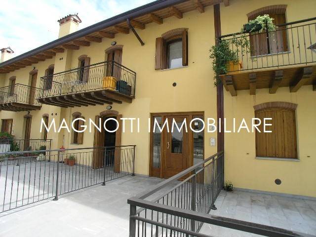 appartamento in vendita a Pasian di Prato in zona Passons