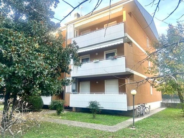 appartamento in vendita a Pasian di Prato in zona Santa Caterina
