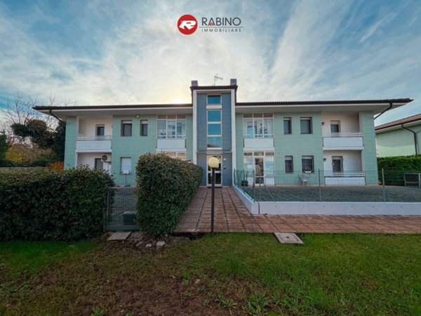 appartamento in vendita a Pasian di Prato in zona Passons