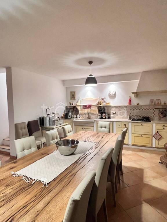 casa indipendente in vendita a Pasian di Prato in zona Colloredo di Prato